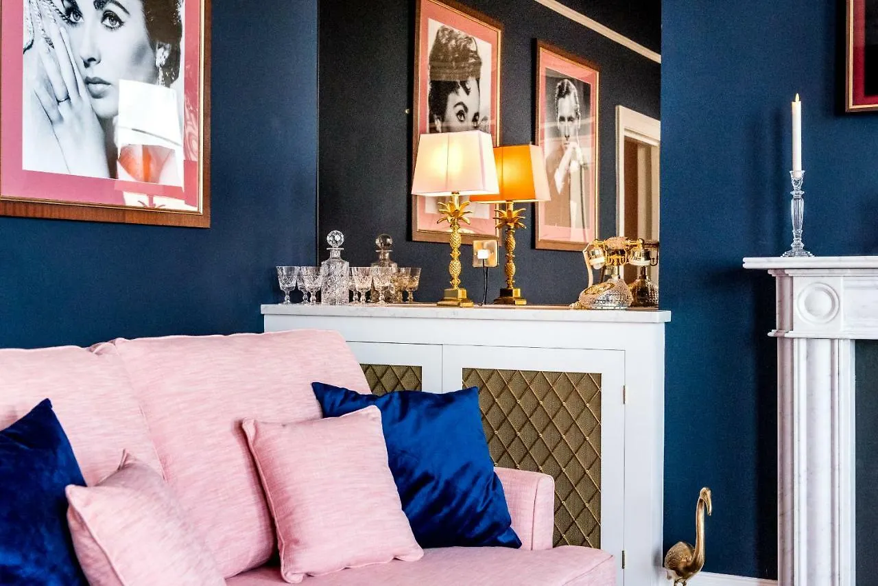 The Hollywood Apartment Brighton